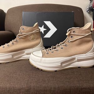 Tan & White Converse Platform Sneakers NEW! Size 11.5 M 13 W
